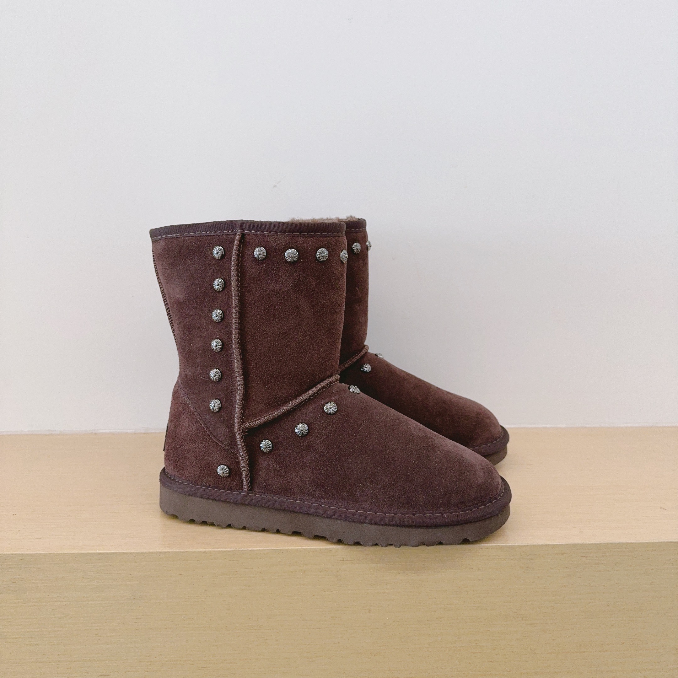 UGG Kids 5825 Mid-Calf Boots Cross Motif