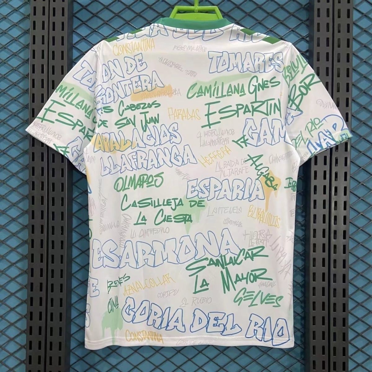 Betis' pre Match Jersey 25/26