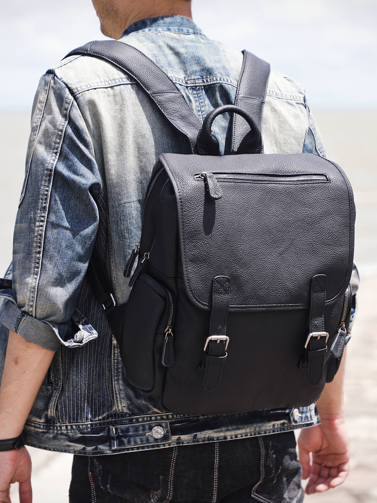 Modern Textured Leather Backpack - Timeless Craftsmanship for the Modern Professional
