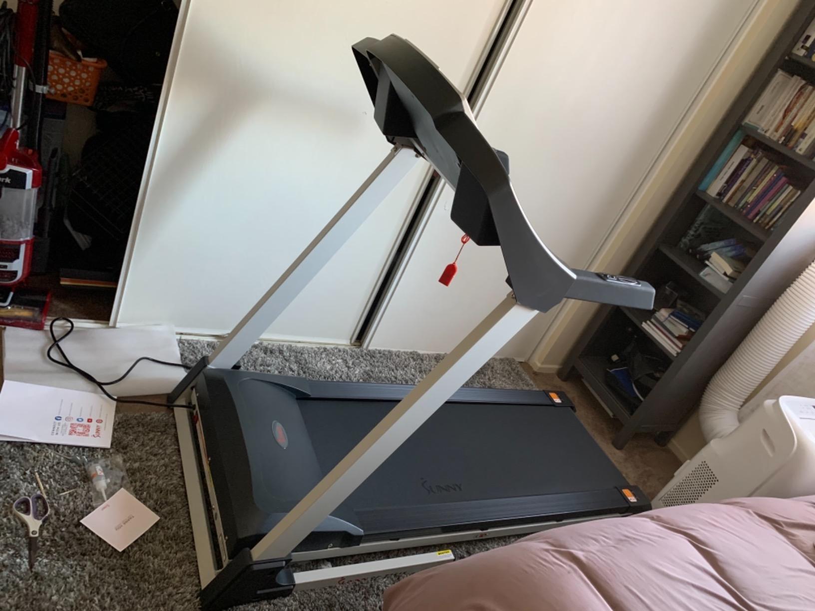 Smart Treadmill with Auto Incline
