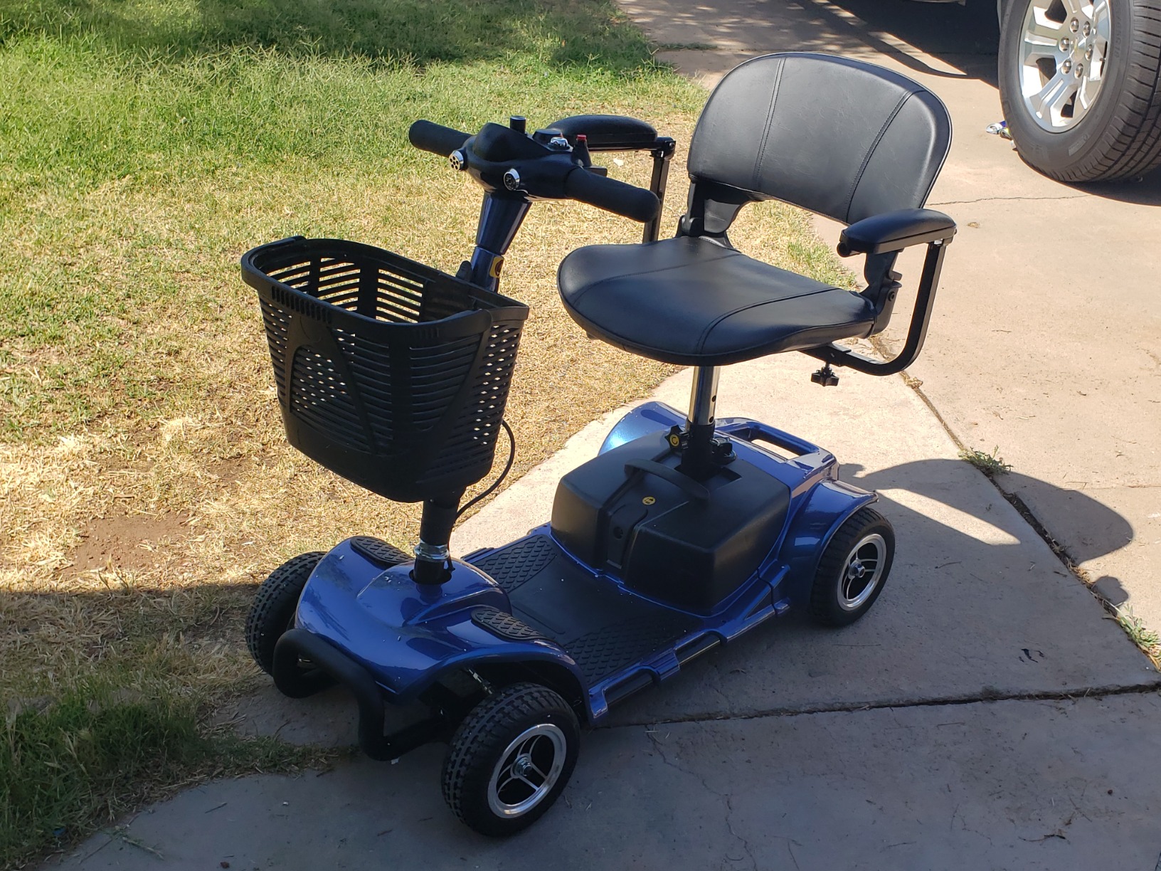 Vive 4 Wheel Mobility Scooter - Electric Powered Wheelchair