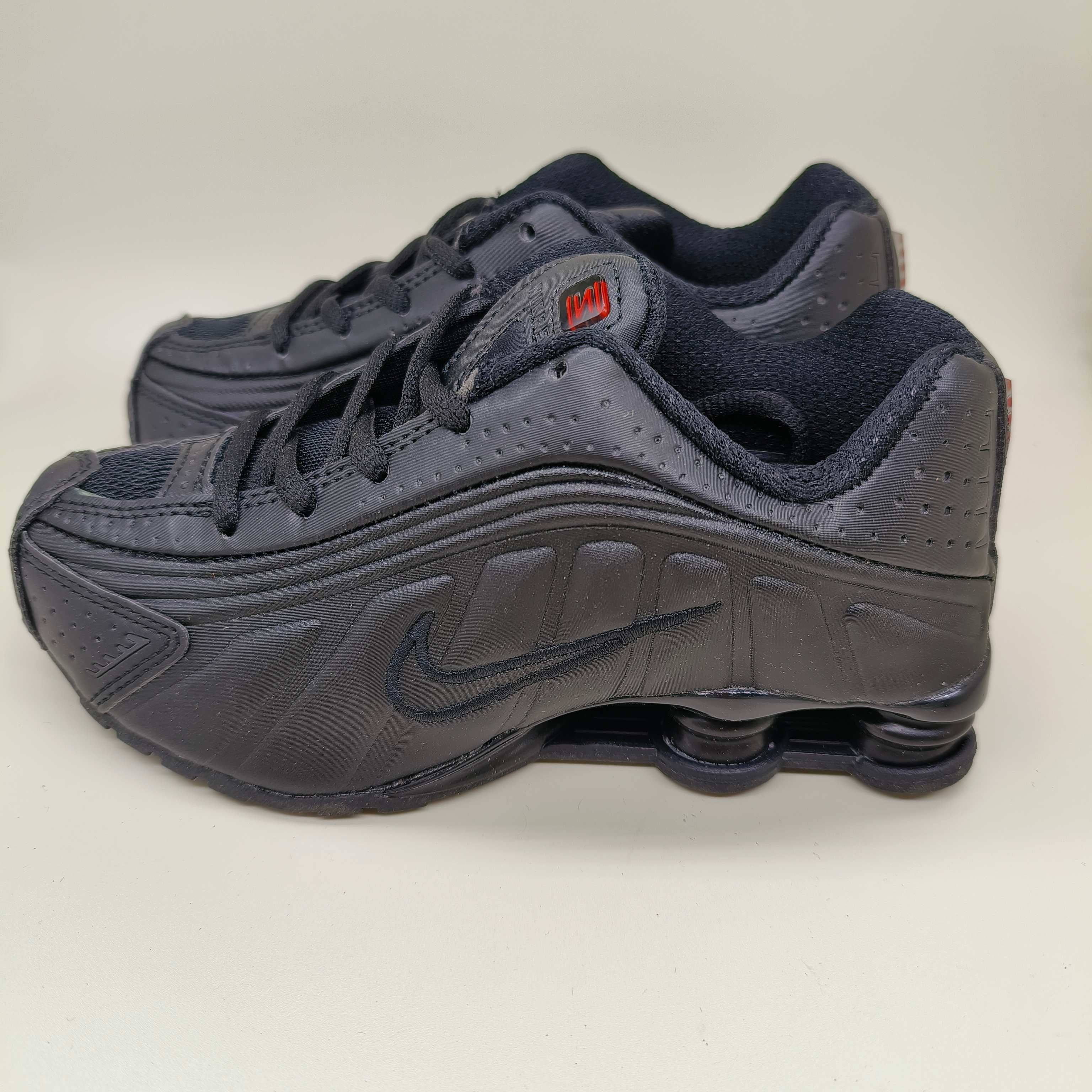 Kids Shoxr4