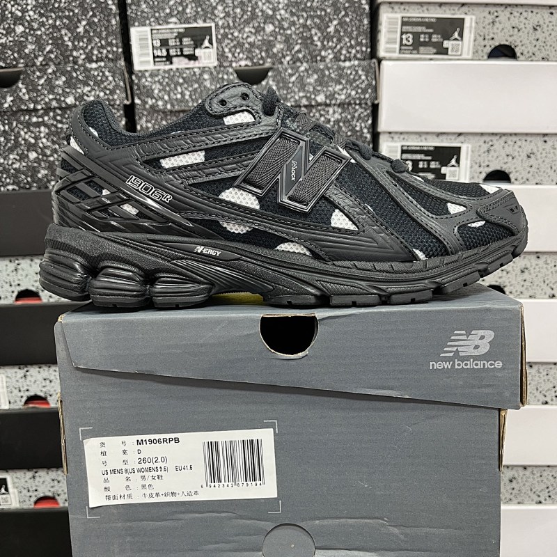 New Balance 1906 Sneakers