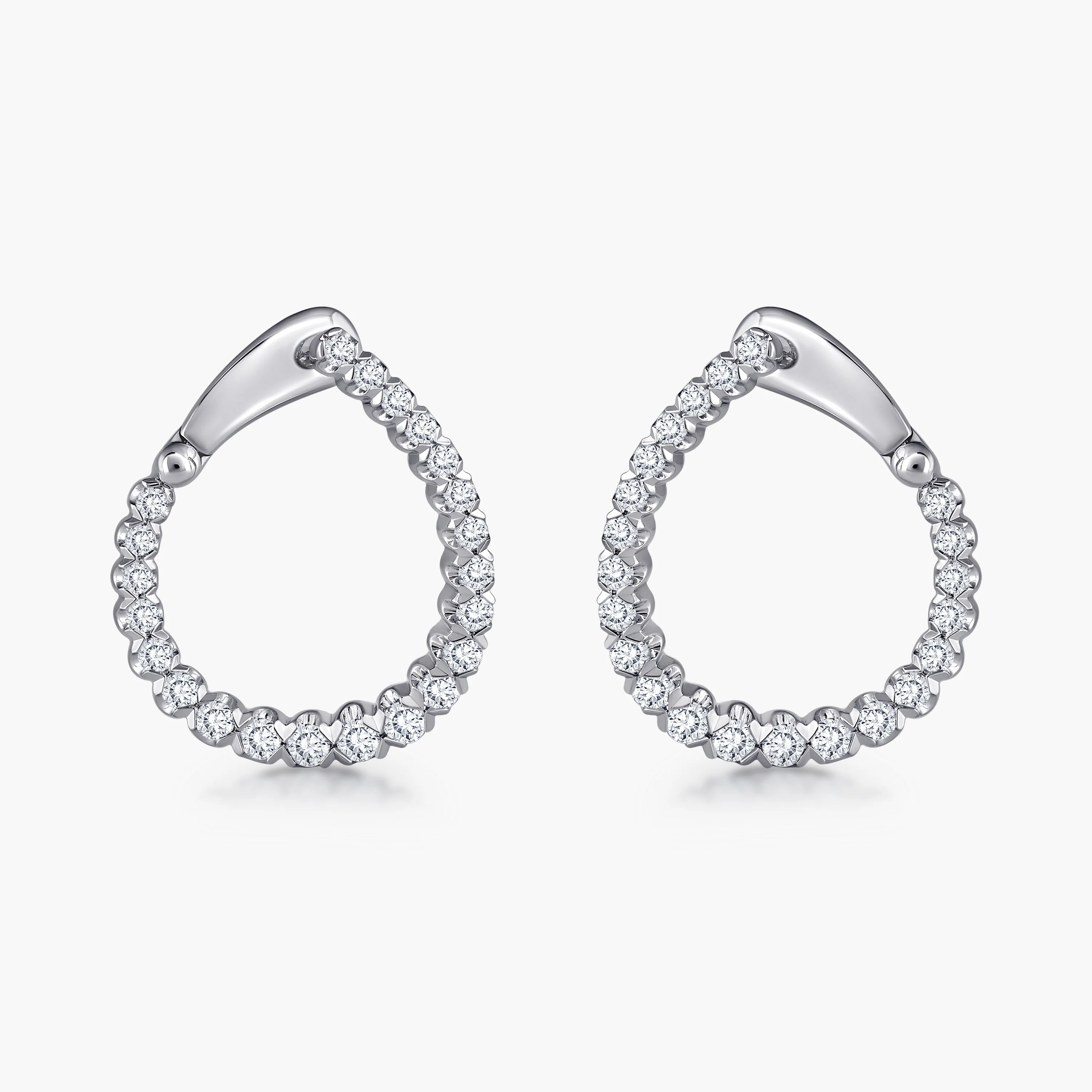 Round Lab Grown Diamond Hinged Back Huggie Hoop Earrings