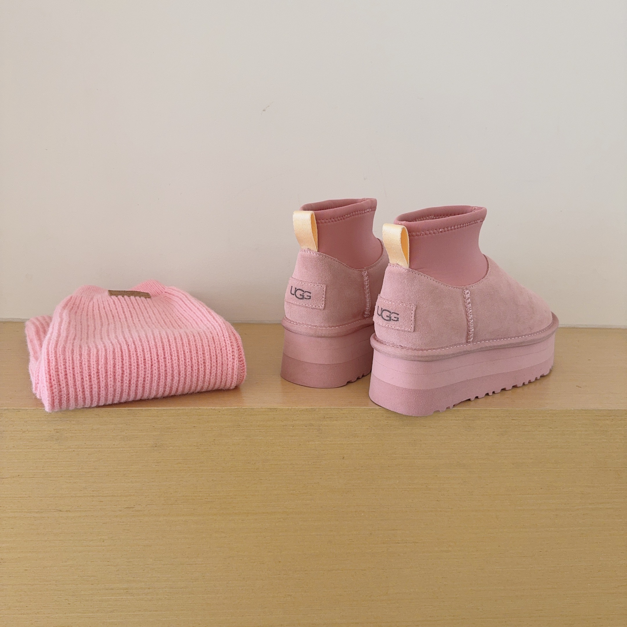 UGG Footwear Style 028