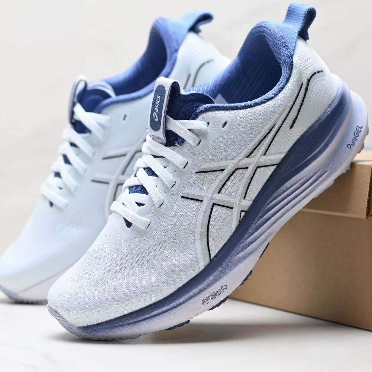 ASICS Gel-Kayano 32