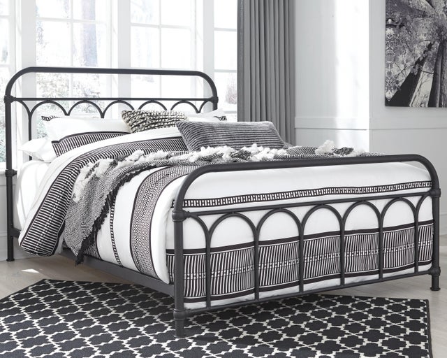 Nashburg Metal Bed