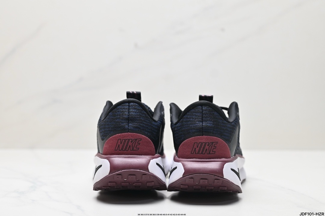 Nike MOTIVA