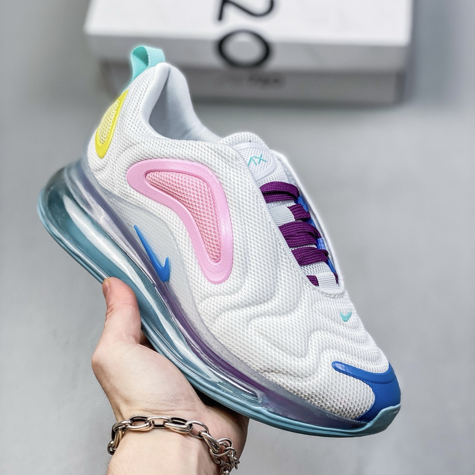 Nike Air Max 720