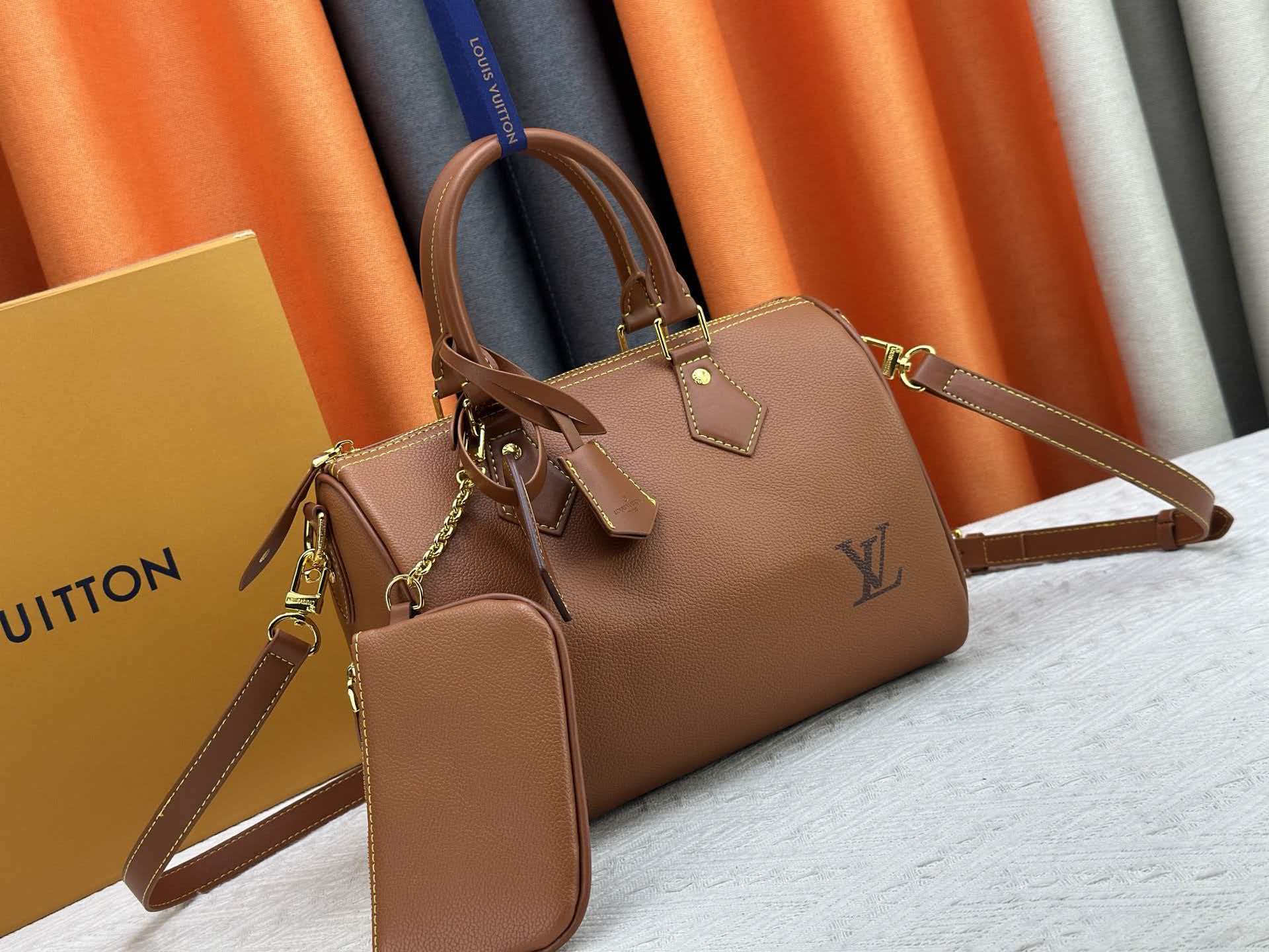 Louis Vuitton Speedy P9 Bandoulière 40 bag