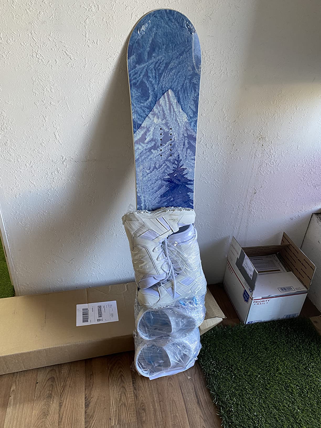 2025 System Juno and Mystic Complete Women's Snowboard Package