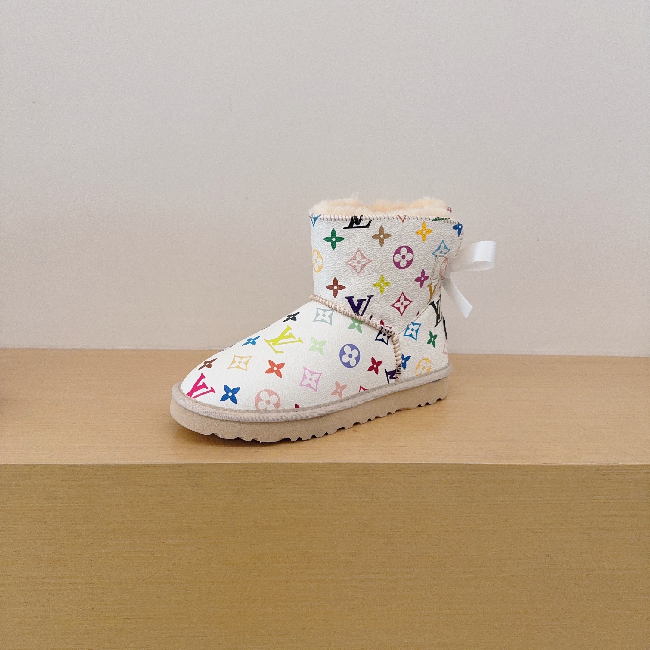 UGG Kids Collaboration Single Ribbon