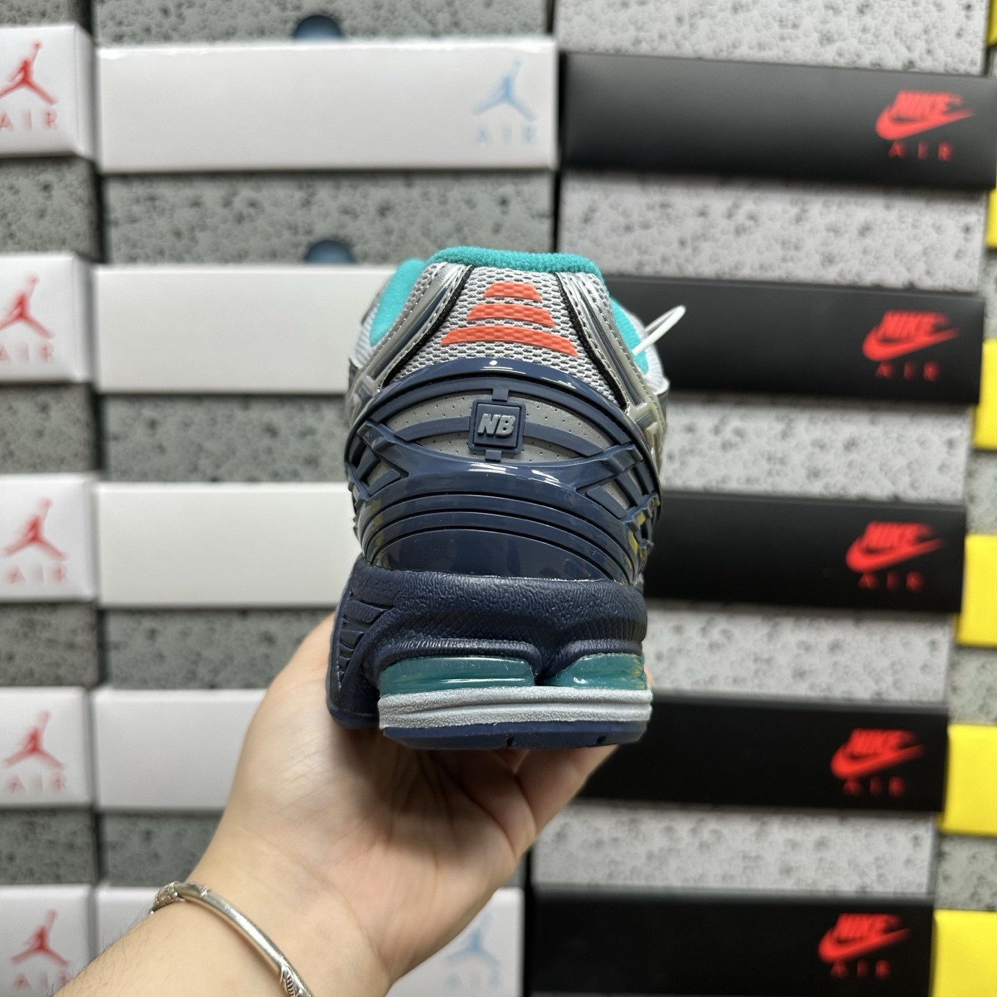 New Balance 1906 Sneakers detail 3