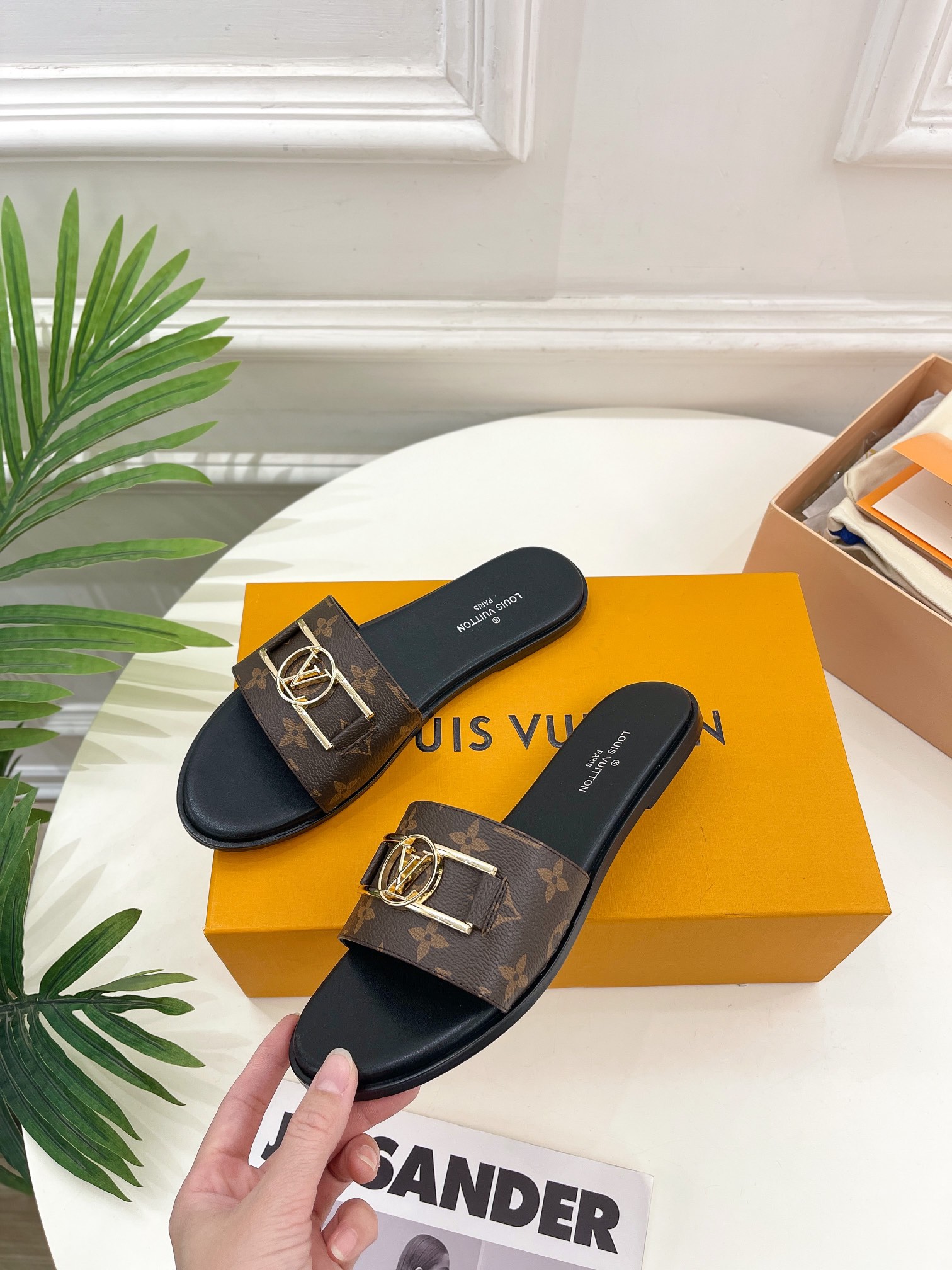 LV new slippers sandles leather sole