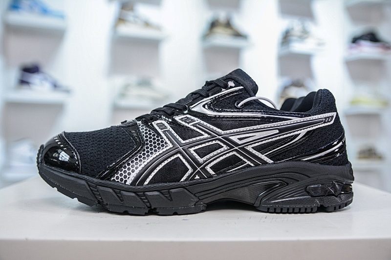 ASICS Running Shoes product