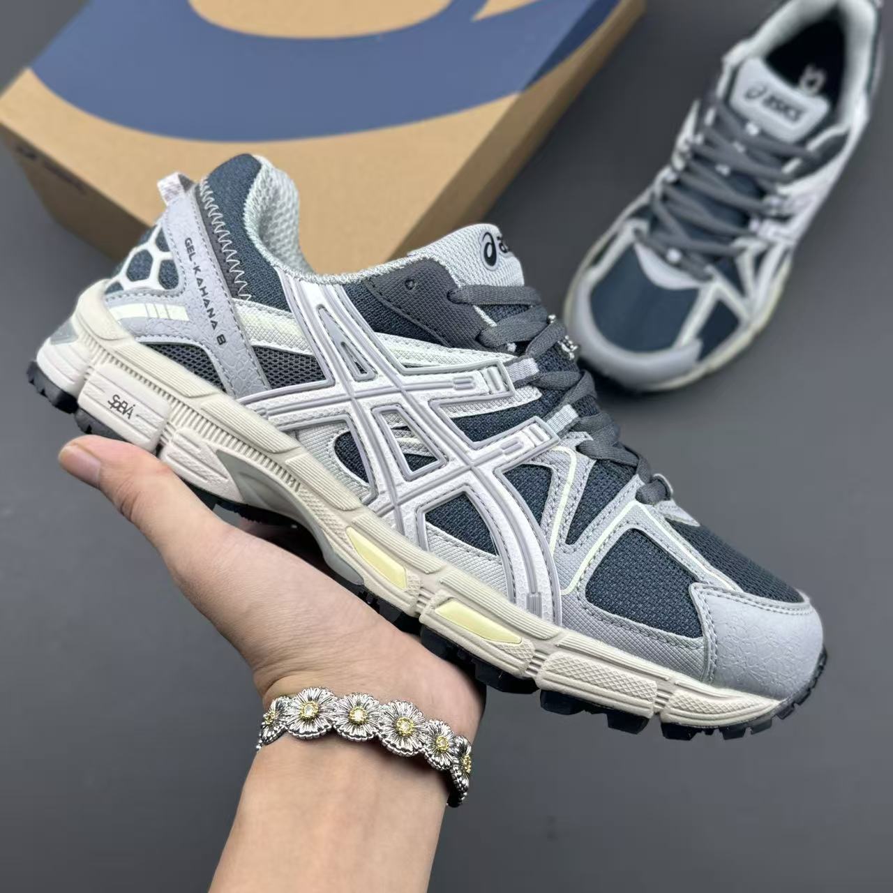 ASICS Gel-Kahana 8