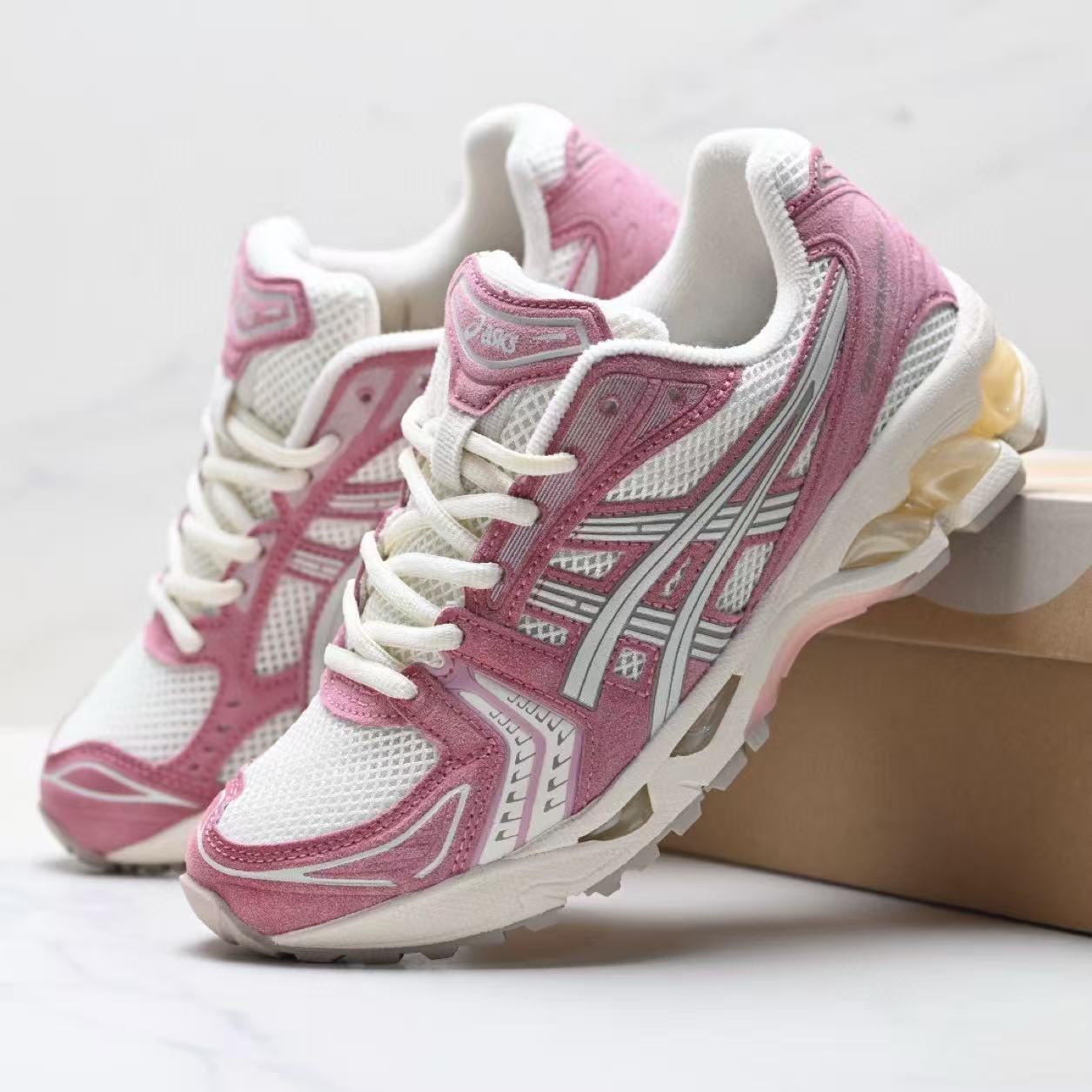 ASICS Gel-Kayano 14