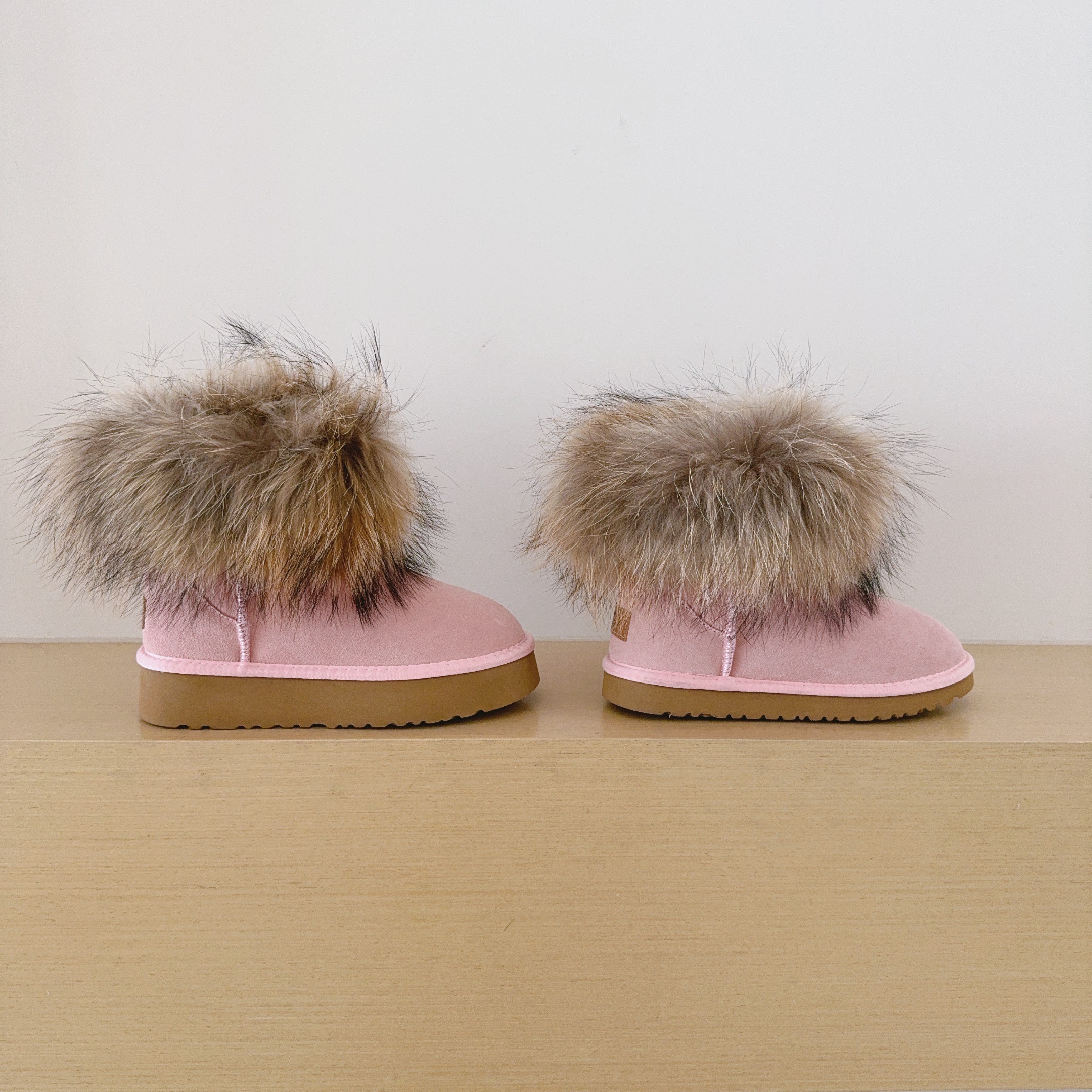 UGG Kids Platform 5854 Genuine Fur Trim Low-Cut Boots