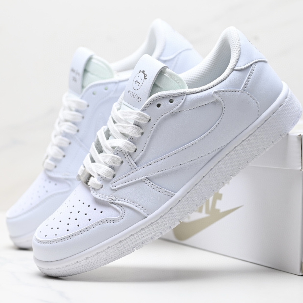 Nike-TS AJ1