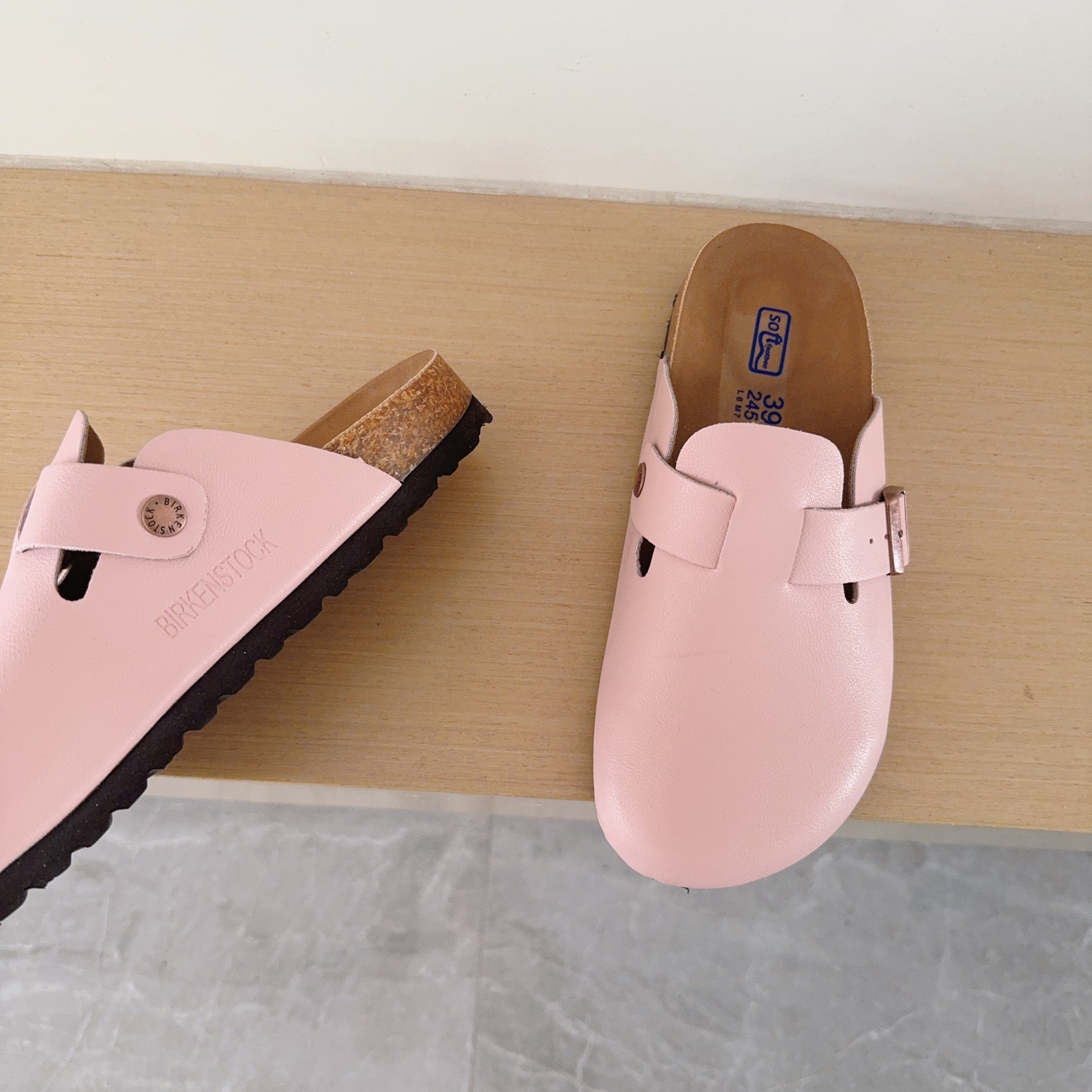 UGG Kids Matte And Gloss Series Birken-Style Clogs Adult And Kids