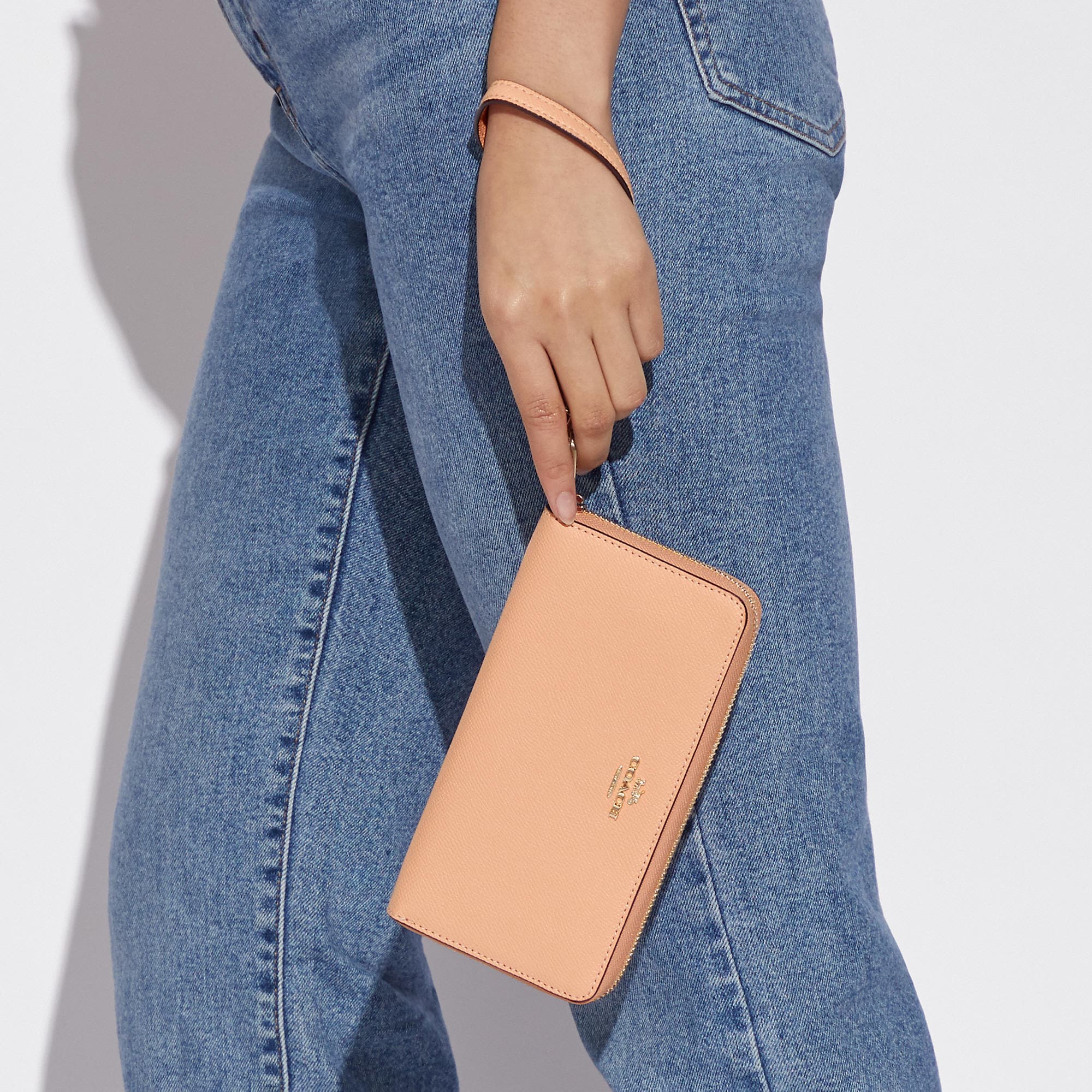 COAthtCH Classic Wallet