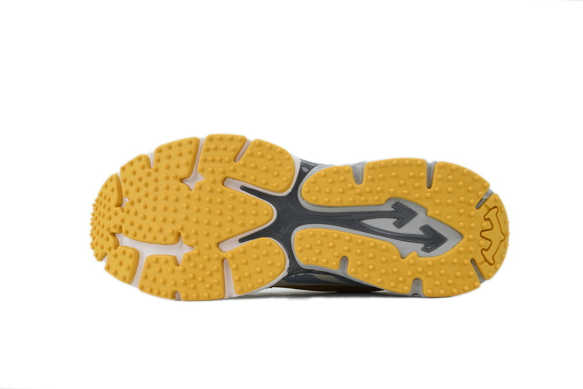 Off-White Be Right Back Yellow Gray OMIA295S 26FAB002 4C16