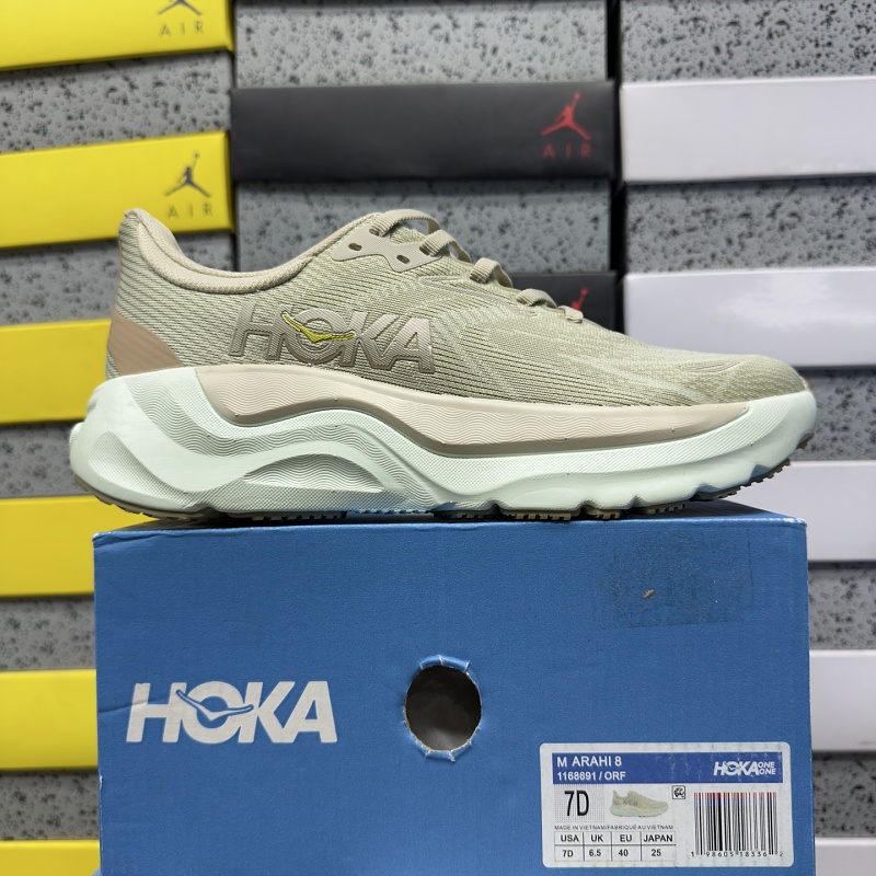 Hoka Arahi 8 Sneakers