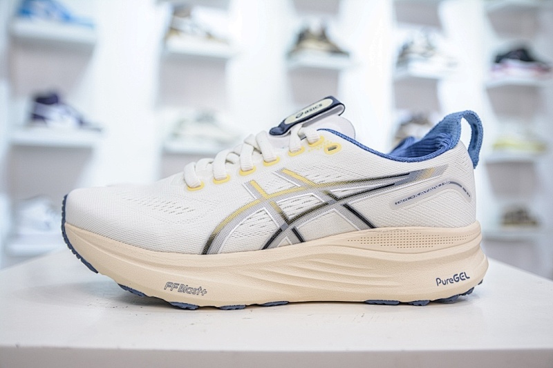 ASICS Running Shoes product