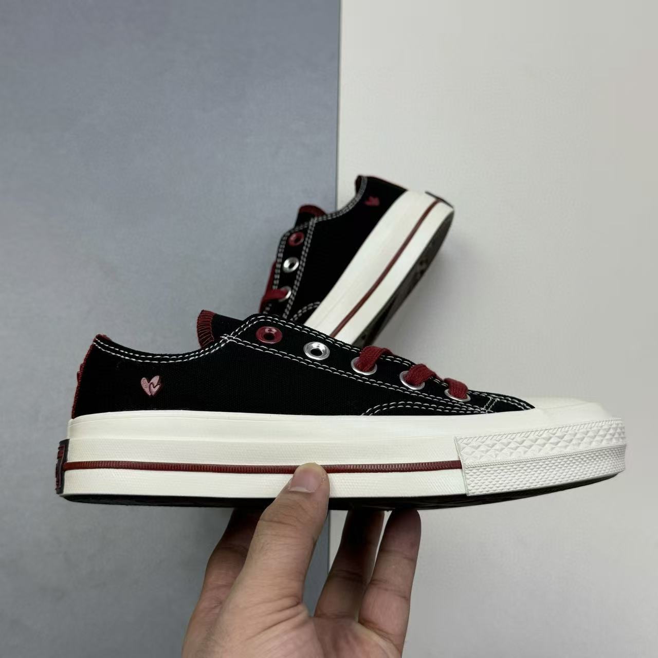 CDG Converse 1970s