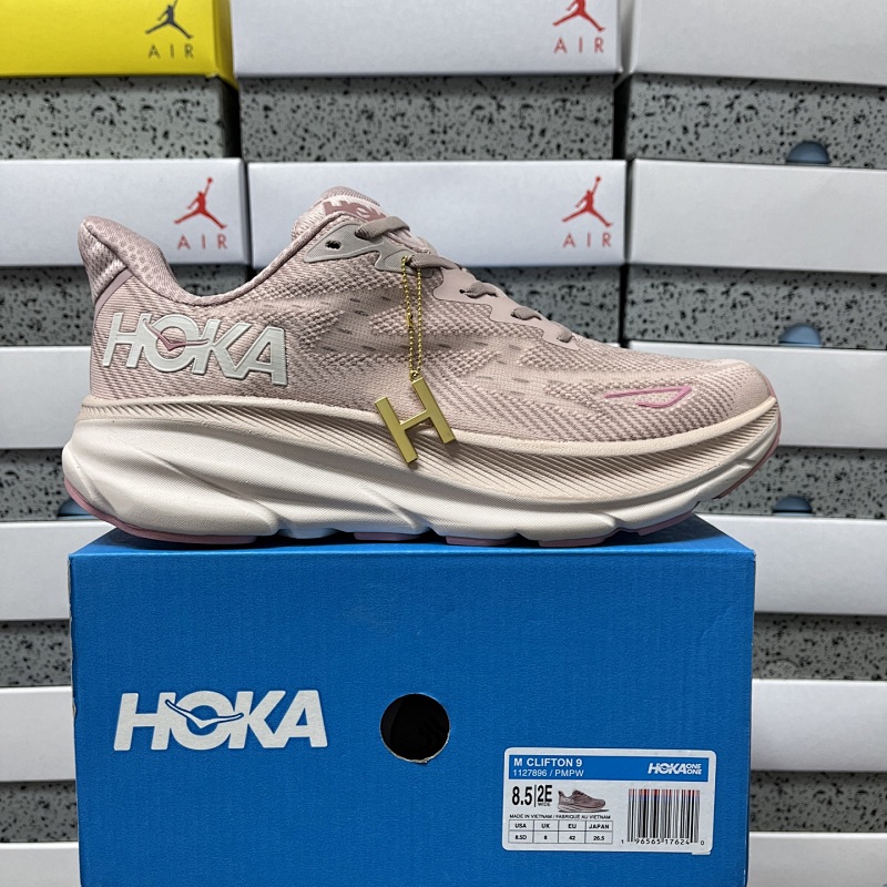 Hoka Clifton 9 Sneakers