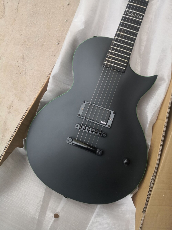 6 Strings Electric Guitar with Black Hardware, Rosewoodood Fretboard High Quality