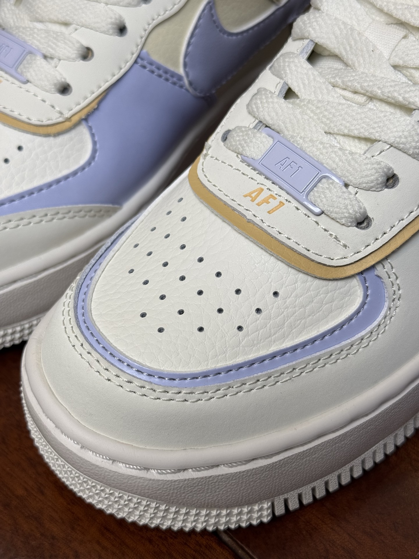 Nike Air Force 1
