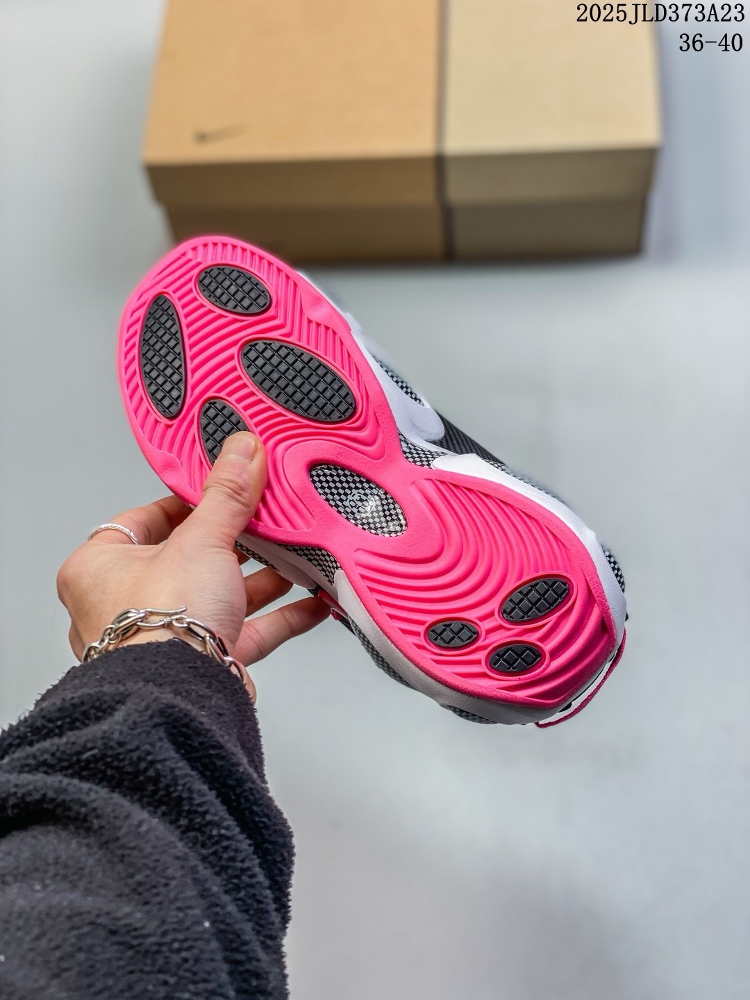Nike Hot Step
