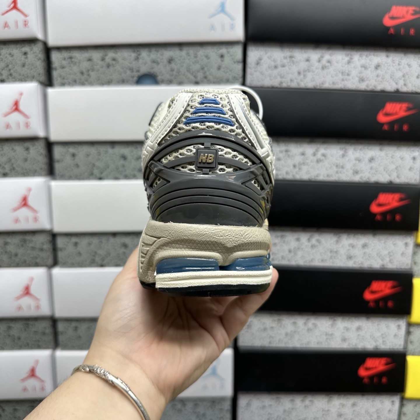 New Balance 1906 Sneakers detail 3
