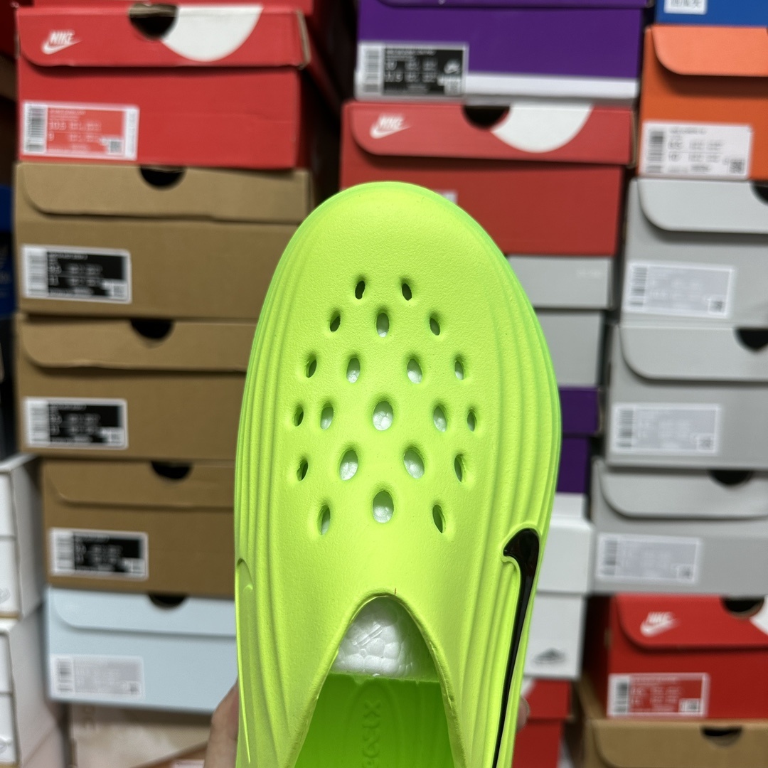Nike ReactX Rejuven8 Sneakers detail 3