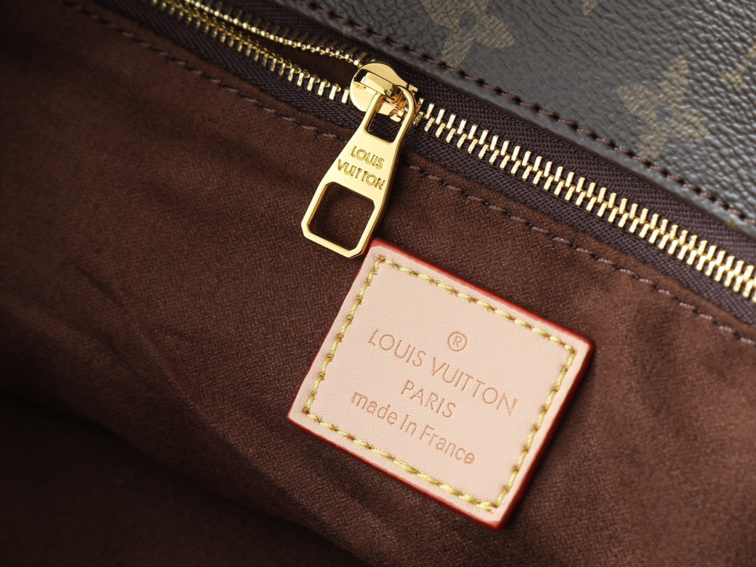 LV Hobo Métis handbag
