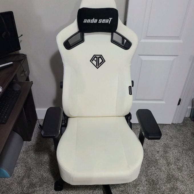 andaseaT Kaiser 3 PVC Leather PC & Racing Gaming Chair