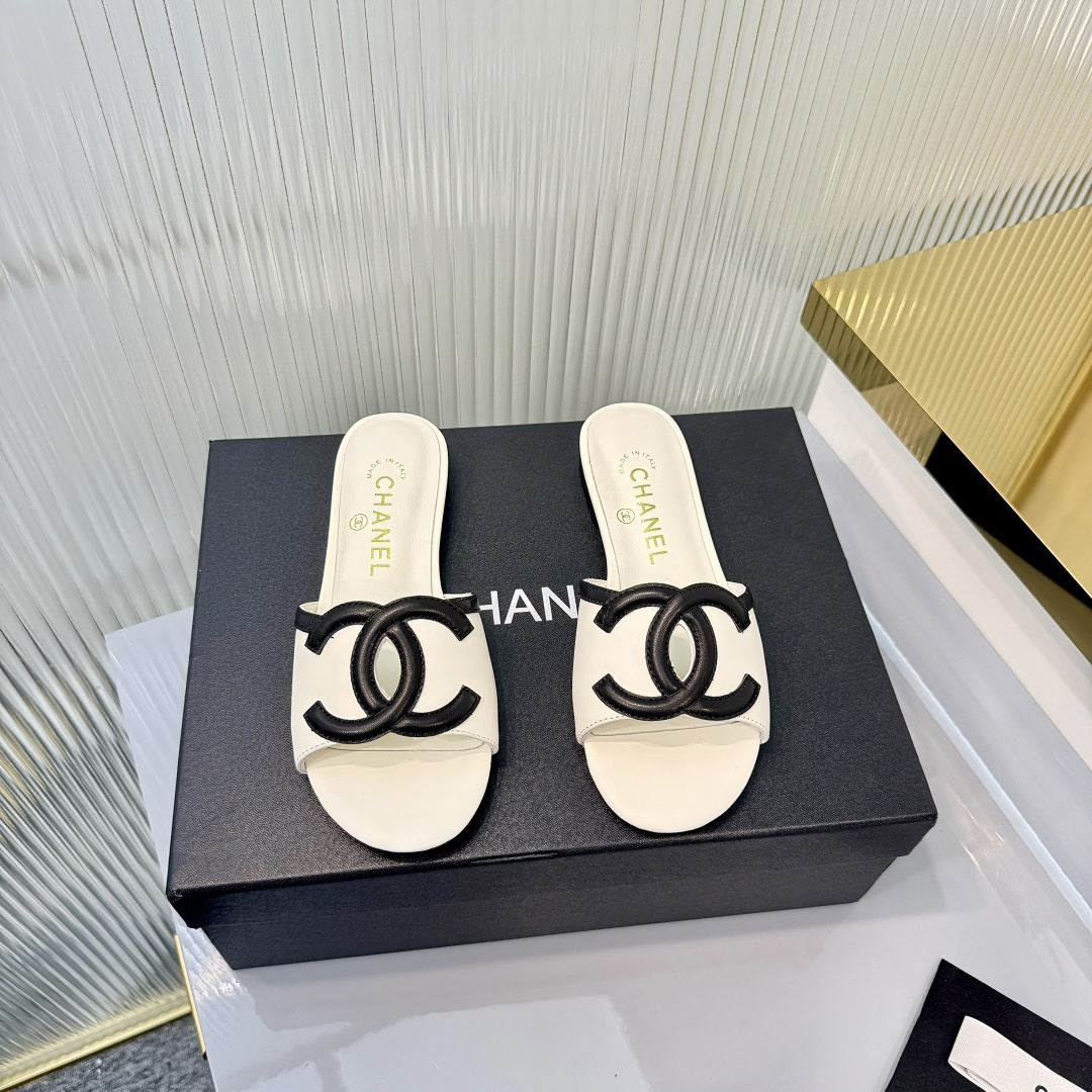 Chanel Oversized Logo Mules - White & Burgundy