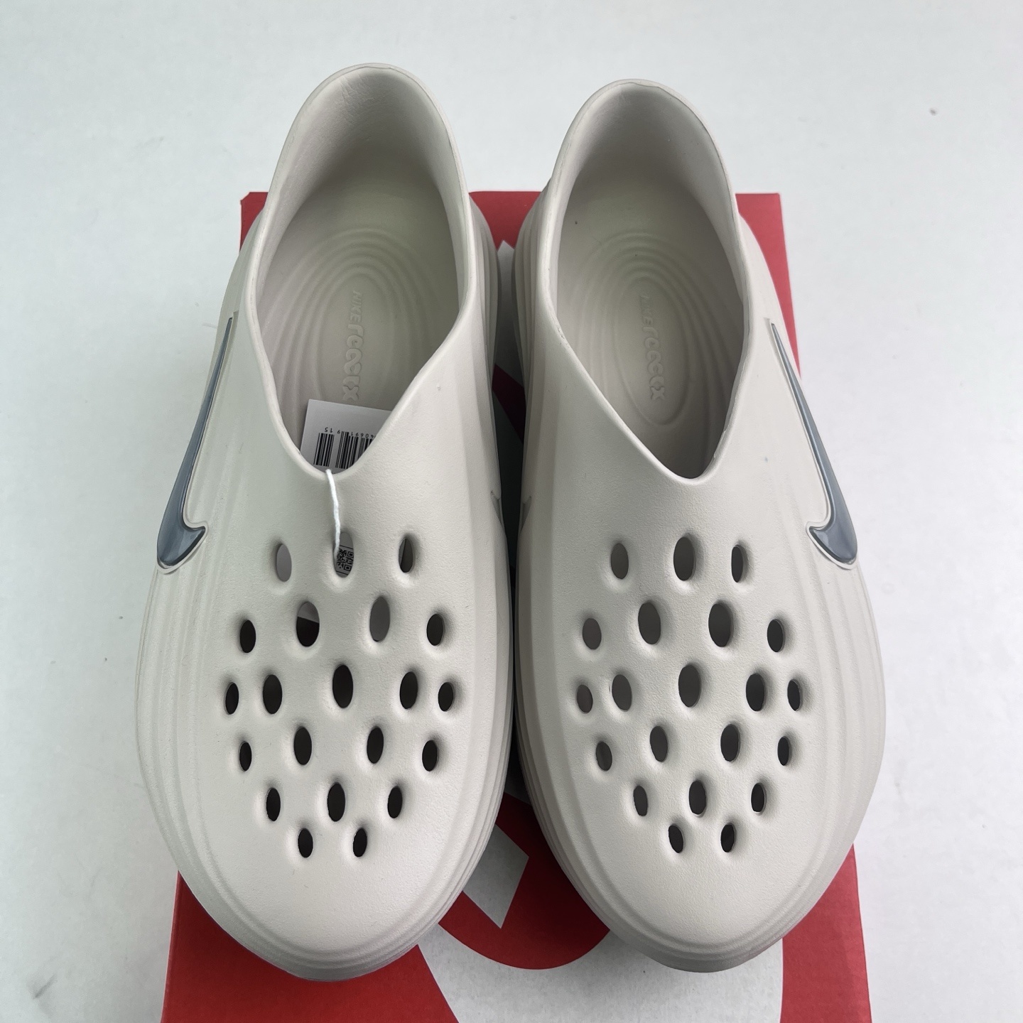 Nike ReactX Rejuven8 Sneakers detail 1