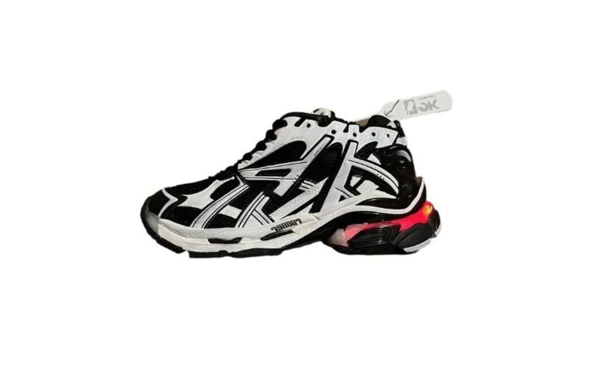 Balenciaga Runner White Black LED 677403 W3RB2 9010