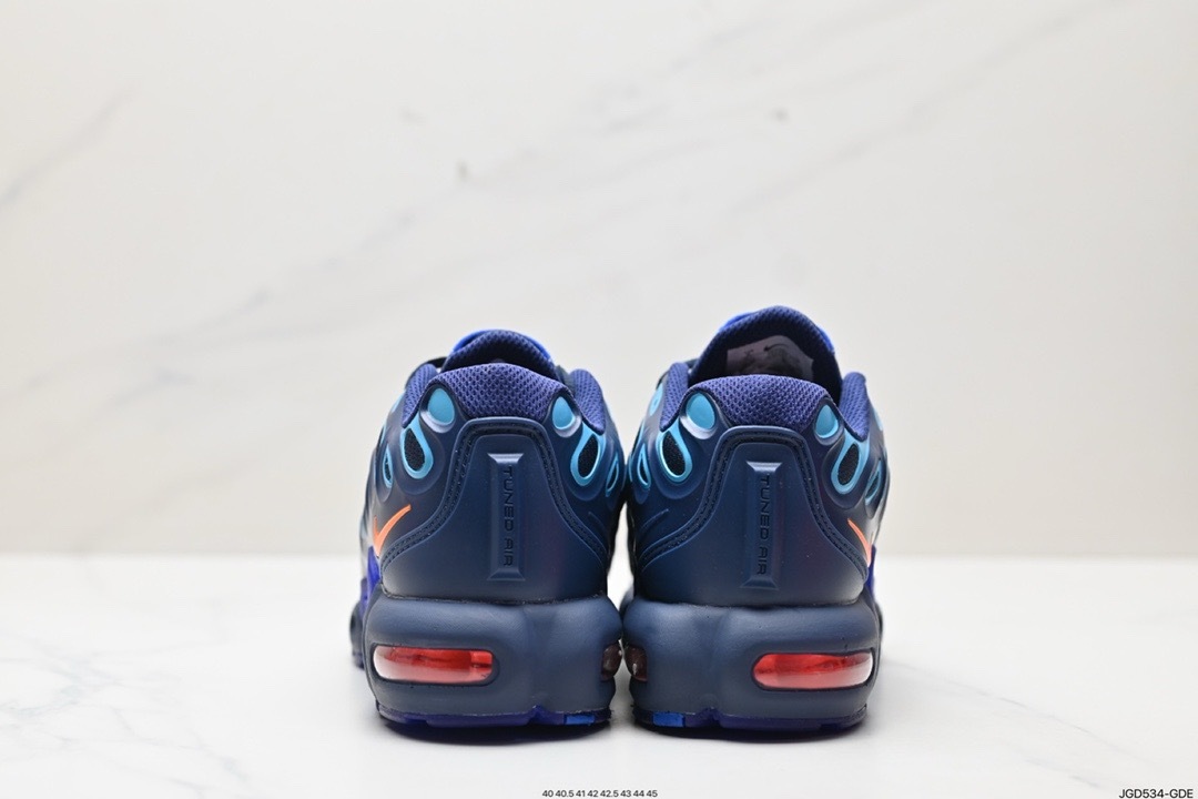 Air Max Plus Drift 73