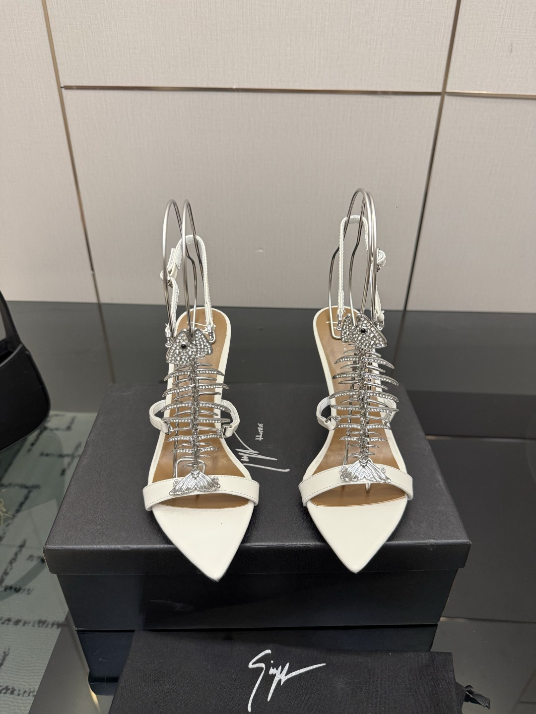 Giuseppe Zanotti Slim 2.0 105 black crystal fishbone sandal