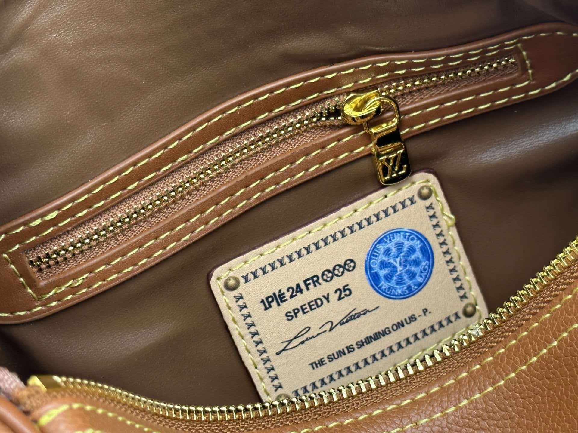 Louis Vuitton Speedy P9 Bandoulière 40 bag