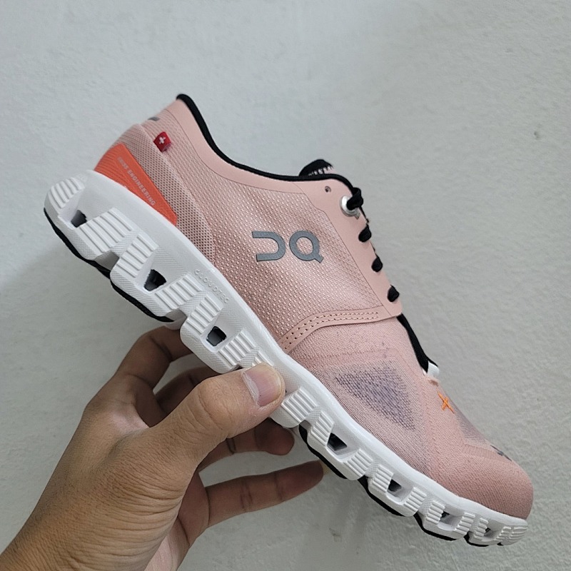 On Cloud 5 colour options