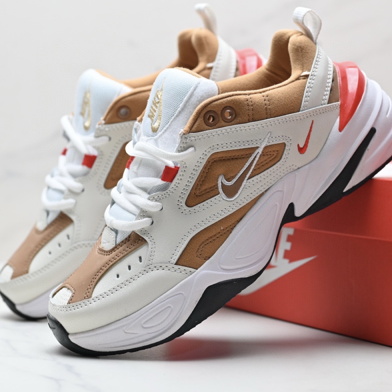 Nike M2K