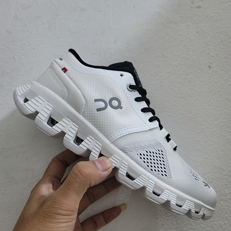On Cloud 5 colour options