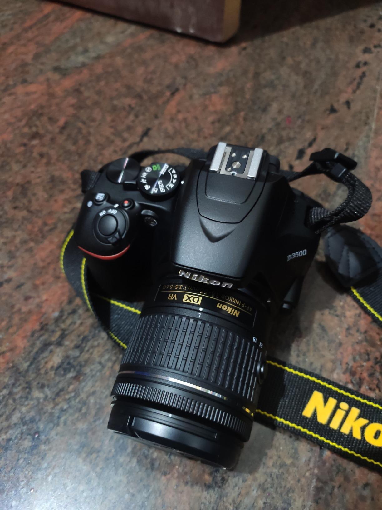 Nikon D3500 W/ AF-P DX NIKKOR 18-55mm f/3.5-5.6G VR Black