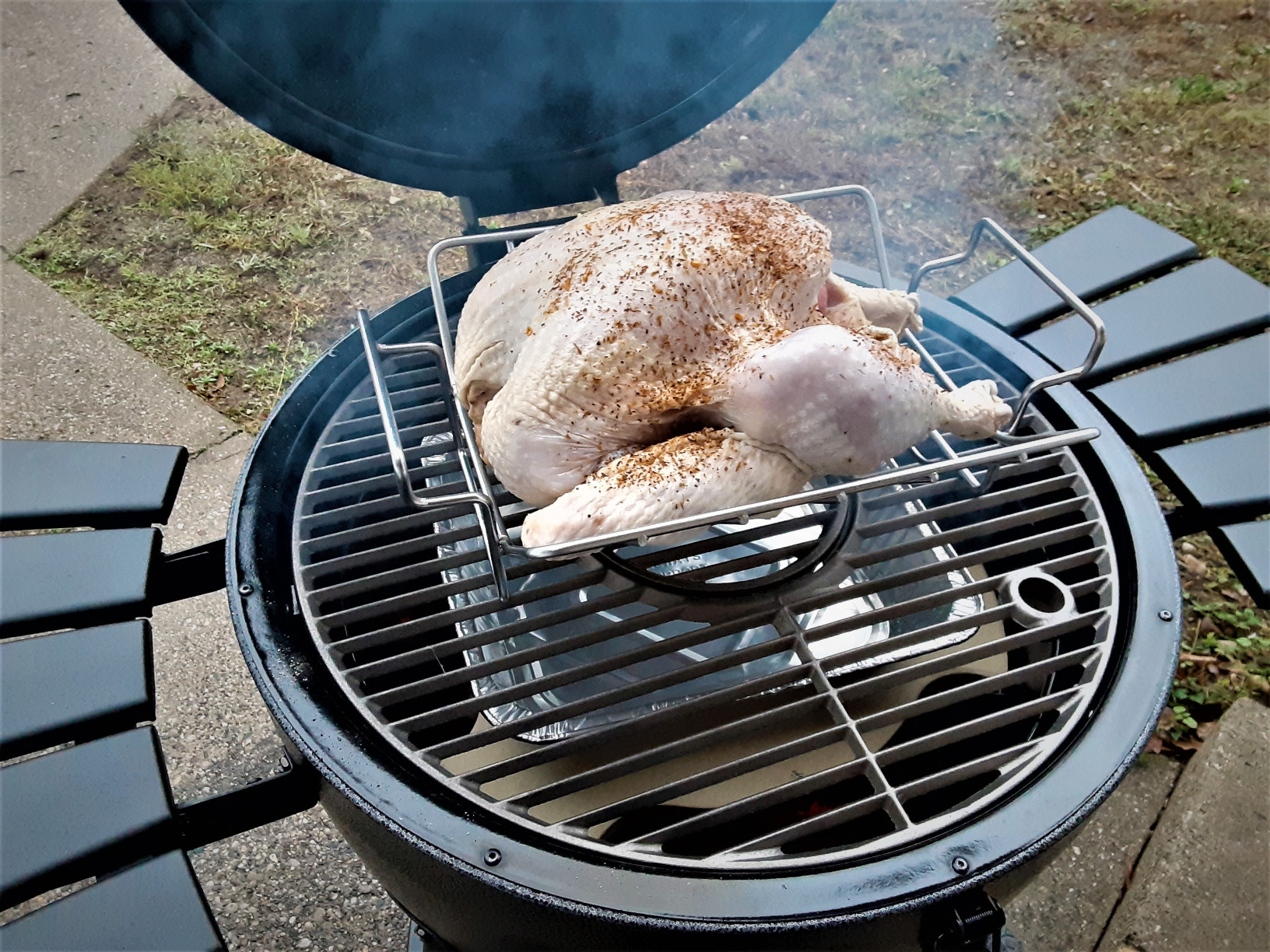 Char-Griller E16620 Akorn Kamado Charcoal Grill