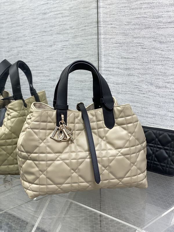 Dior Toujours Tote Bag Medium Ivory Contrast Handle
