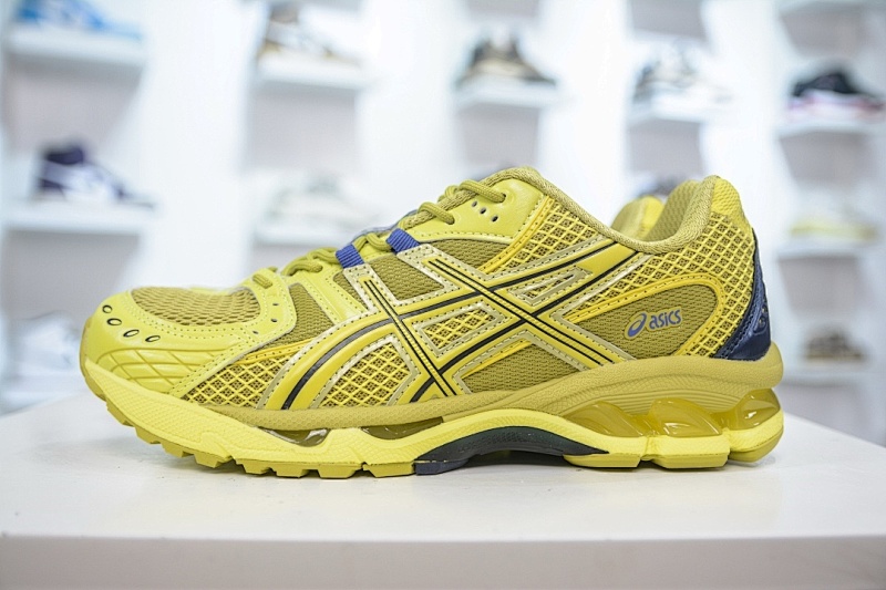 ASICS Running Shoes product